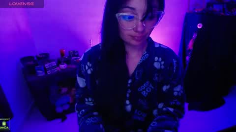 Snapshot of alexa_sweet69x chatting on December 2024 04:18:01 AM Alexa online show from December 2024 04:18:01 AM