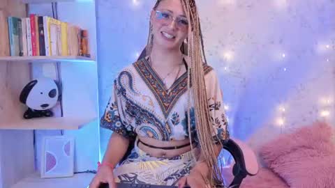 Snapshot of alexaavandercloude chatting on June 2026 08:17:01 PM alexaavandercloude online show from June 2026 08:17:01 PM