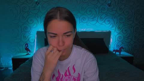 angel online show from December 2024 03:19:01 AM