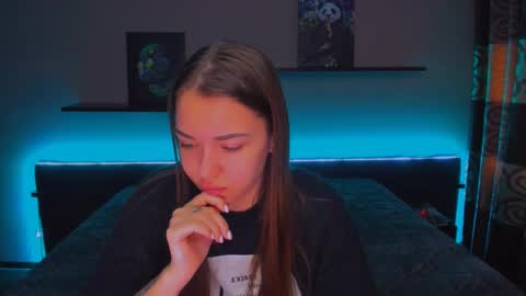 angel online show from February 2025 03:11:02 AM