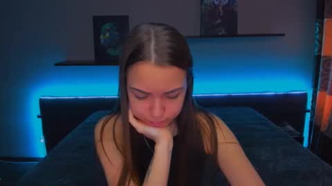 angel online show from March 2025 03:08:01 AM