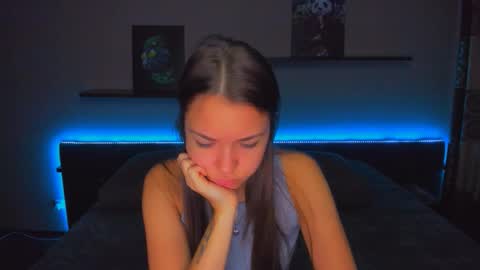 angel online show from October 2025 12:21:02 AM