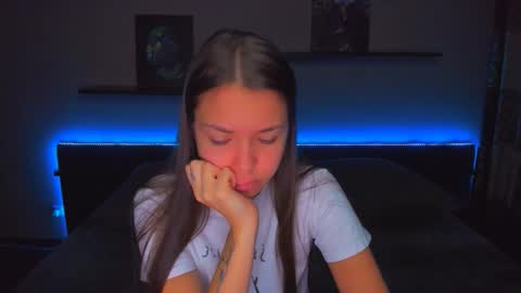 angel online show from November 2025 12:32:01 AM