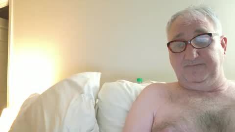 Snapshot of alexalabama chatting on April 2026 05:05:02 AM Alex online show from April 2026 05:05:02 AM