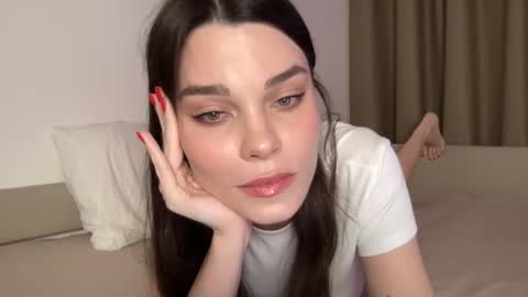 Ember Valentine online show from January 2026 09:20:01 PM