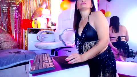 Snapshot of alexamoon__ chatting on September 2025 04:23:02 PM Alexa Moon online show from September 2025 04:23:02 PM