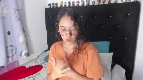 Snapshot of alexandra_clauss chatting on May 2026 01:12:01 AM alexandra clauss online show from May 2026 01:12:01 AM