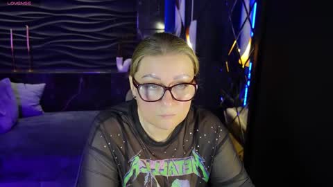 Alexandra online show from February 2025 09:25:02 PM