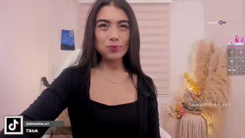 Snapshot of alexandra_ra1 chatting on December 2025 11:21:01 PM Alexandra Rodriguez online show from December 2025 11:21:01 PM
