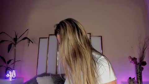 Snapshot of alexandraa_gomez chatting on September 2025 08:08:01 PM alexandraa_gomez online show from September 2025 08:08:01 PM