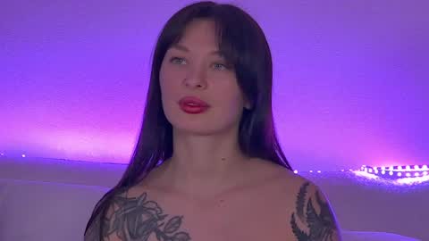 AlexandraBloom online show from February 2025 06:44:02 PM