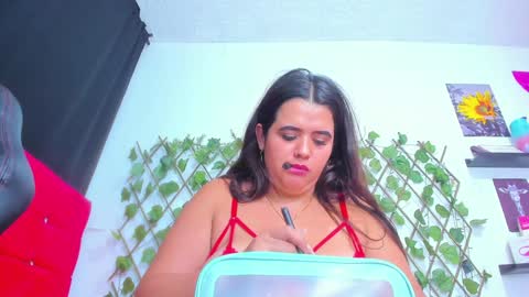 Snapshot of alexandramaravilla chatting on January 2025 10:06:02 AM ALEXANDRA online show from January 2025 10:06:02 AM
