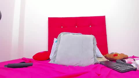 Snapshot of alexandramaravilla chatting on February 2025 09:55:02 AM ALEXANDRA online show from February 2025 09:55:02 AM