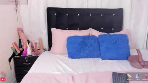 Snapshot of alexandranovaa chatting on May 2026 12:19:02 AM Alexandra novaa online show from May 2026 12:19:02 AM