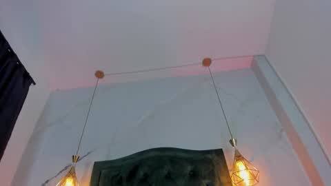 Snapshot of alexavans chatting on November 2025 03:02:01 PM online show from November 2025 03:02:01 PM