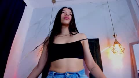 Snapshot of alexavans chatting on February 2026 11:17:01 AM online show from February 2026 11:17:01 AM