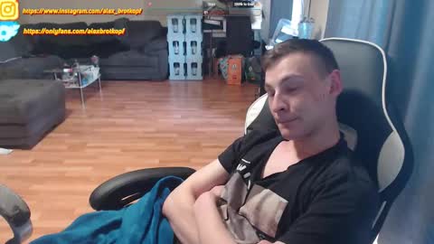 Alex online show from October 2025 02:46:02 PM