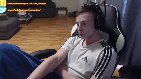 Alex online show from October 2025 02:15:01 PM