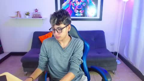 Snapshot of alexcum_18 chatting on April 2026 01:41:02 PM alex online show from April 2026 01:41:02 PM