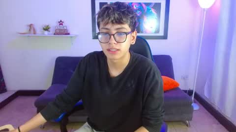 Snapshot of alexcum_18 chatting on April 2026 02:00:02 PM alex online show from April 2026 02:00:02 PM