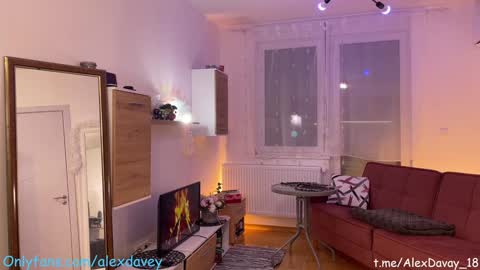 Snapshot of alexdavey chatting on January 2025 09:35:02 PM online show from January 2025 09:35:02 PM