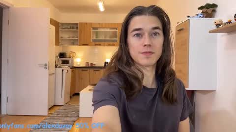           online show from November 2025 09:31:02 AM