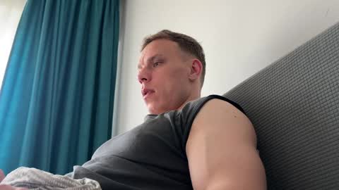 Snapshot of alexfit96 chatting on May 2026 03:40:02 PM alexfit96 online show from May 2026 03:40:02 PM