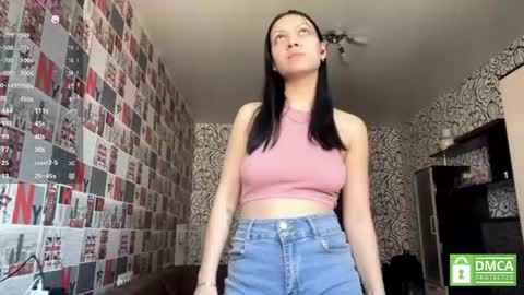 Emila online show from May 2026 08:41:01 AM