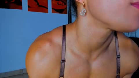 Snapshot of alexiafit chatting on September 2025 08:02:02 PM alexiafit online show from September 2025 08:02:02 PM