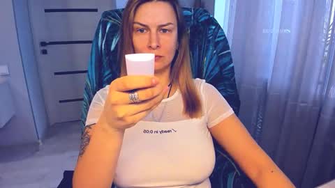 Snapshot of alexiayellow chatting on February 2026 12:04:01 PM Alexia online show from February 2026 12:04:01 PM