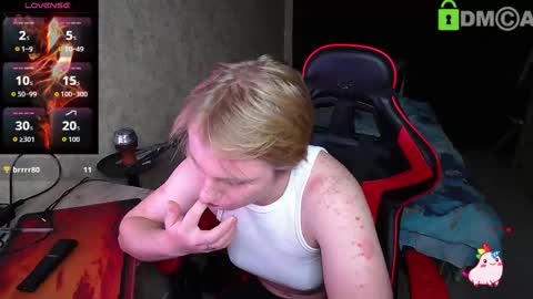 Alexis online show from October 2025 05:46:01 PM