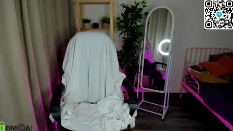 Alexis   Mon Tue Wed Thu Fri 7 GMT 0100am-0700am  online show from February 2026 12:06:02 AM