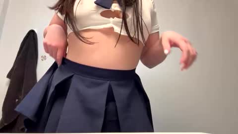 alexislove8 online show from December 2025 05:24:02 AM