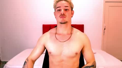 Alex online show from November 2025 07:02:02 PM