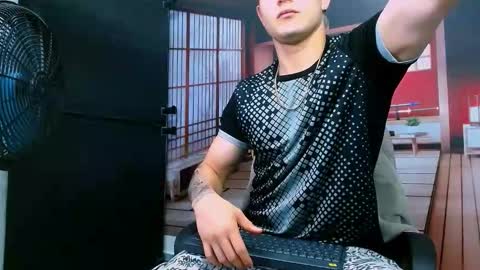 Alex online show from November 2025 07:13:01 PM