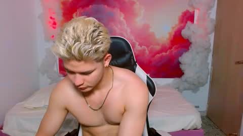 Alex online show from November 2025 07:14:02 PM