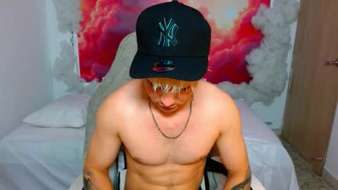 Alex online show from November 2025 07:05:02 PM