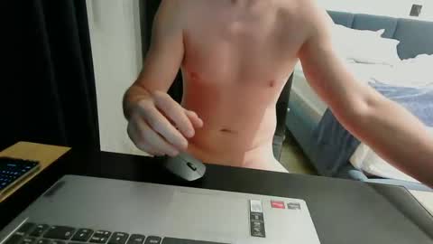 Snapshot of alexpiloto chatting on November 2025 09:41:01 AM alexpiloto online show from November 2025 09:41:01 AM