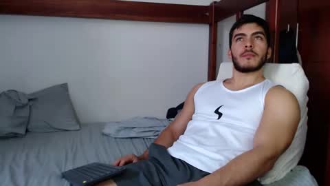 Snapshot of alexsb1998 chatting on February 2026 04:27:02 PM alexsb1998 online show from February 2026 04:27:02 PM