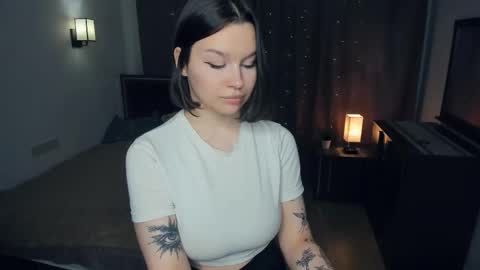 Alex online show from November 2025 09:04:01 PM