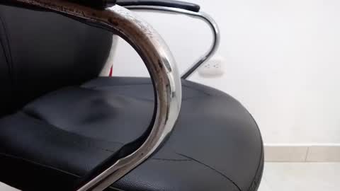 Snapshot of alextwunkk chatting on December 2024 02:00:01 PM Alex online show from December 2024 02:00:01 PM