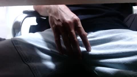 Snapshot of alextwunkk chatting on February 2025 02:29:02 AM Alex online show from February 2025 02:29:02 AM