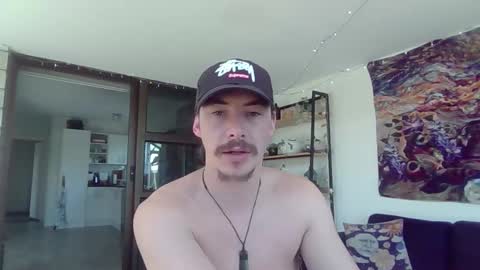 Snapshot of alexx1169 chatting on January 2025 02:22:01 AM Alex online show from January 2025 02:22:01 AM