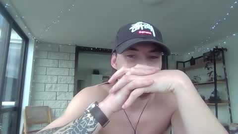 Snapshot of alexx1169 chatting on January 2025 04:52:01 AM Alex online show from January 2025 04:52:01 AM