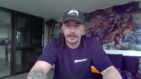 Snapshot of alexx1169 chatting on October 2025 03:20:01 AM Alex online show from October 2025 03:20:01 AM