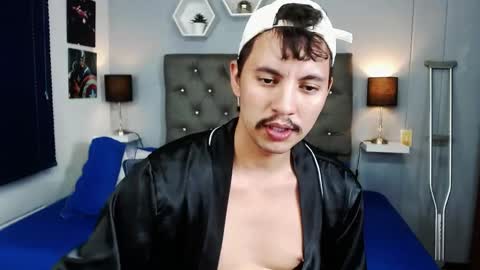 Alexx Leon online show from May 2026 09:23:02 PM