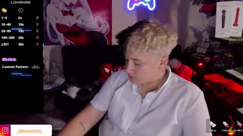 Snapshot of alexxxmorris chatting on October 2025 07:12:02 AM ALEXXX MORRIS online show from October 2025 07:12:02 AM