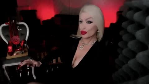 Snapshot of alfa_female chatting on January 2025 10:31:02 AM AlfaFemale online show from January 2025 10:31:02 AM