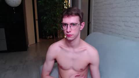 Alfie online show from September 2025 11:59:01 PM