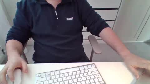 Snapshot of alfo267 chatting on October 2025 10:27:01 AM WorkFromHomeFun online show from October 2025 10:27:01 AM